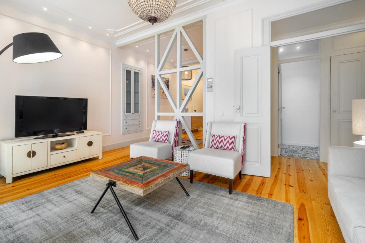 Whome Luxury Stay In Prime Location W/ Ac, Lift & Private Patio Lisboa المظهر الخارجي الصورة